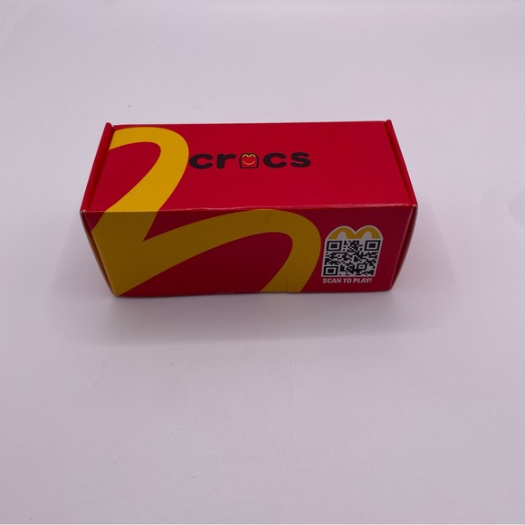 2024 McDonald's Mini Crocs Keychain Happy Meal Toy #4 Golden Arches Crocs Toy - Picture 4 of 5